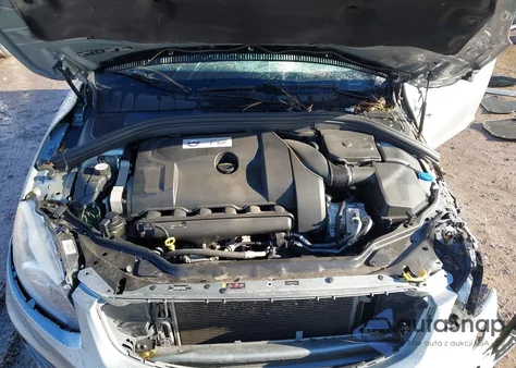 2015 Volvo Xc60 T6 R-Design Premier Plus from USA, damaged, VIN YV4902RG9F2584508